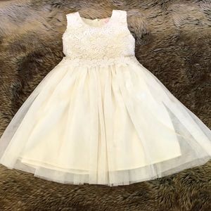 Popatu Tulle/Lace Tie-Back Dress